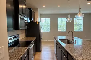 1110 Keydet Dr, Charlotte, NC 28216 - Photo 7