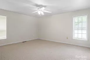 88 Star Point Dr, Hendersonville, NC 28792 - Photo 19