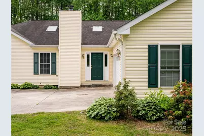 88 Star Point Drive, Hendersonville, NC 28792 - Photo 3