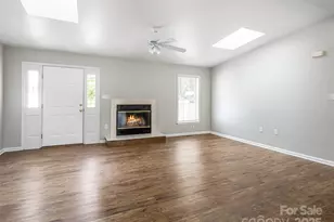 88 Star Point Dr, Hendersonville, NC 28792 - Photo 5