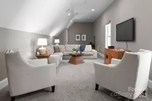 4429 Cameron Oaks Dr, Charlotte, NC 28211 - Photo 37