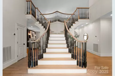 4429 Cameron Oaks Drive, Charlotte, NC 28211 - Photo 5