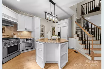 4429 Cameron Oaks Drive, Charlotte, NC 28211 - Photo 17