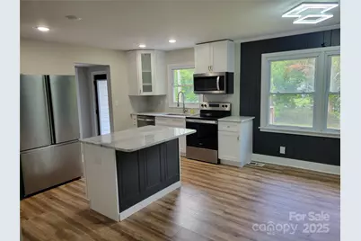 423 S Rhyne Street, Dallas, NC 28034 - Photo 3