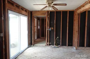 252 Rogers St, Waynesville, NC 28786 - Photo 5