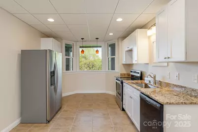 28 Tudor Crescent Court, Hendersonville, NC 28739 - Photo 33