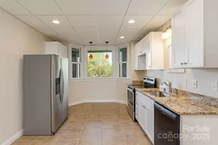 28 Tudor Crescent Ct, Hendersonville, NC 28739 - Photo 33