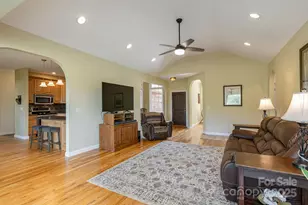 28 Tudor Crescent Ct, Hendersonville, NC 28739 - Photo 13