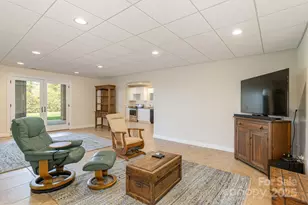 28 Tudor Crescent Ct, Hendersonville, NC 28739 - Photo 31