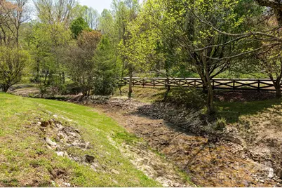 28 Tudor Crescent Court, Hendersonville, NC 28739 - Photo 39