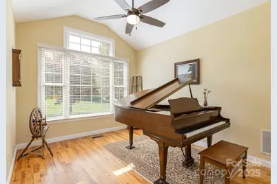 28 Tudor Crescent Court, Hendersonville, NC 28739 - Photo 17