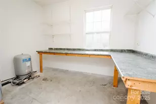 207 Lakeview Dr, Marion, NC 28752 - Photo 31