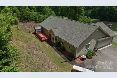 207 Lakeview Drive, Marion, NC 28752 - Photo 7