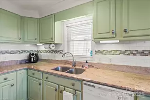 592 Shoreline Rd, New London, NC 28127 - Photo 25