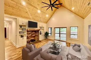 435 Soquili Dr, Brevard, NC 28712 - Photo 5