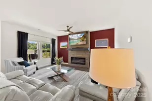 5727 Lavaux Ct, Charlotte, NC 28214 - Photo 13