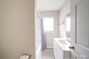 2123 W 6th Ave, Gastonia, NC 28052 - Photo 13