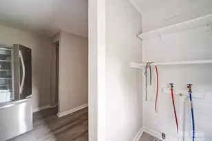 2123 W 6th Ave, Gastonia, NC 28052 - Photo 9