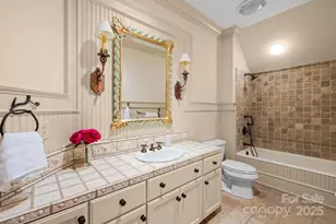 4523 Fox Brook Ln, Charlotte, NC 28211 - Photo 25