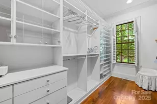 4523 Fox Brook Ln, Charlotte, NC 28211 - Photo 15