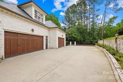 4523 Fox Brook Lane, Charlotte, NC 28211 - Photo 35