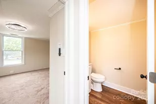 210 W 15th St, Newton, NC 28658 - Photo 35