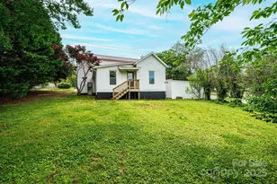 210 W 15th St, Newton, NC 28658 - Photo 43