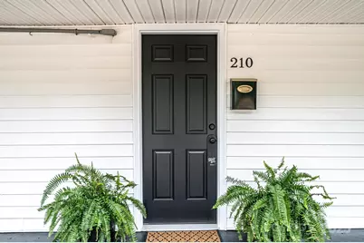 210 W 15th Street, Newton, NC 28658 - Photo 3