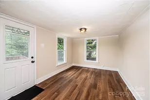 210 W 15th St, Newton, NC 28658 - Photo 19