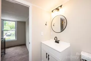 210 W 15th St, Newton, NC 28658 - Photo 37