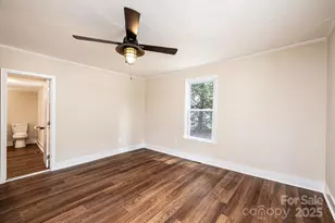 210 W 15th St, Newton, NC 28658 - Photo 31