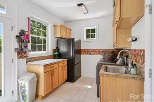 105 Spring Path, Hendersonville, NC 28739 - Photo 29