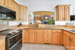 105 Spring Path, Hendersonville, NC 28739 - Photo 21