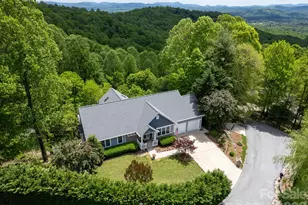 105 Spring Path, Hendersonville, NC 28739 - Photo 5