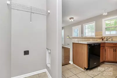 2045 Flushing Court, Charlotte, NC 28215 - Photo 9