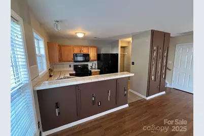 2045 Flushing Court, Charlotte, NC 28215 - Photo 3