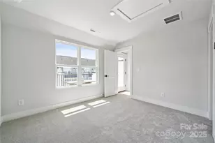 2009 Clarksdale Dr, Charlotte, NC 28206 - Photo 13