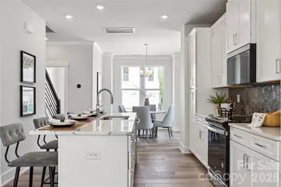 2009 Clarksdale Drive #39, Charlotte, NC 28206 - Photo 5