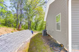 106 Thistle Field Dr, Asheville, NC 28806 - Photo 23