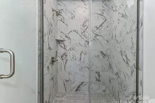 6013 Pivot Ct, Charlotte, NC 28205 - Photo 17