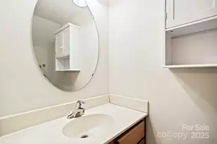 1215 Green Oaks Ln, Charlotte, NC 28205 - Photo 15