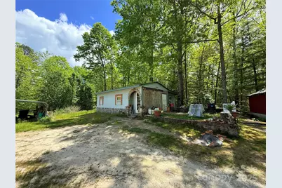 630 Deer Chase Circle, Cedar Mountain, NC 28718 - Photo 7