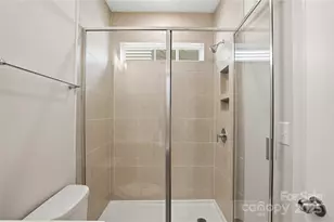 6027 Veld Ct, Charlotte, NC 28215 - Photo 27