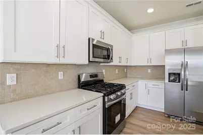 6027 Veld Court, Charlotte, NC 28215 - Photo 13