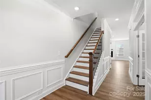 6027 Veld Ct, Charlotte, NC 28215 - Photo 5