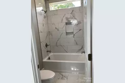 302 W Second Street, Lowell, NC 28098 - Photo 15