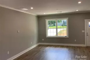 302 W 2nd St, Lowell, NC 28098 - Photo 7