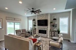 5118 Regents Pk Dr, Hickory, NC 28602 - Photo 3