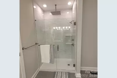 5118 Regents Park Drive, Hickory, NC 28602 - Photo 9