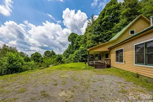 600 Charisma Dr, Marshall, NC 28753 - Photo 9